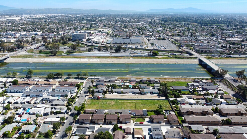 More Photos Of 5252 Live Oak St, Cudahy Land For Sale