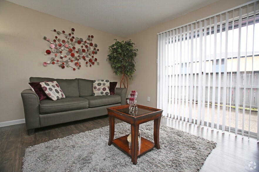 More Photos Of 801 S Allen Genoa Rd, South Houston Apartments For Sale