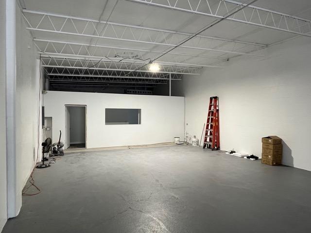 More Photos Of 2850-2852 47th Ave N, Saint Petersburg Warehouse For Sale