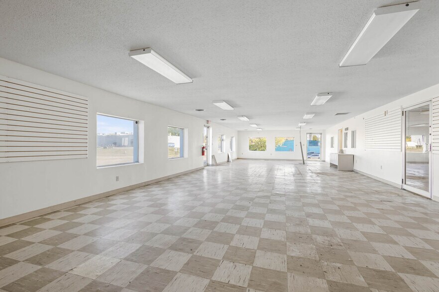 More Photos Of 8 Apollo Dr, Batavia Warehouse For Sale