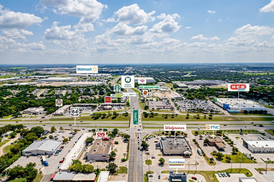 More Photos Of 208 Hewitt Dr, Waco Unknown For Lease