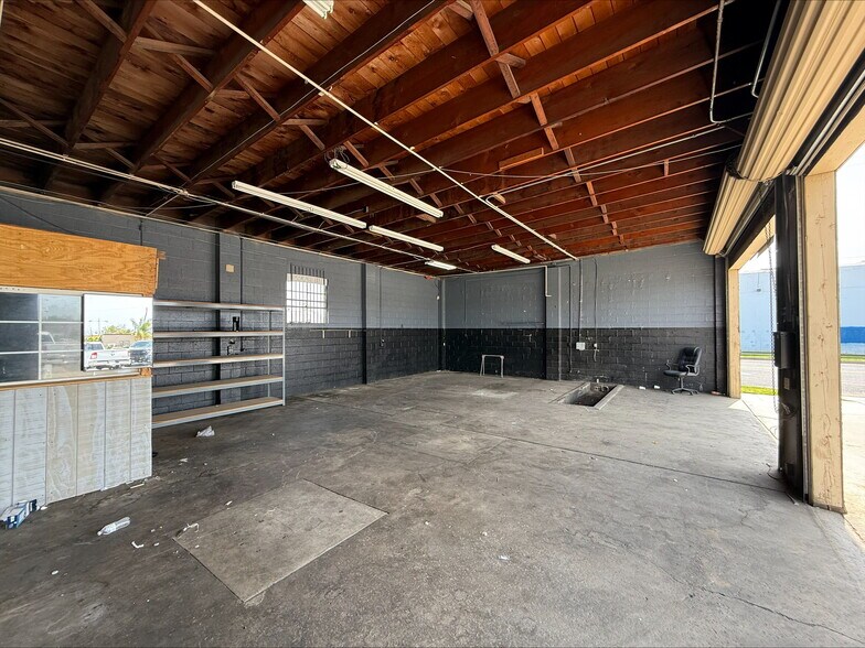 More Photos Of 421-425 N E St, Madera Auto Repair For Lease