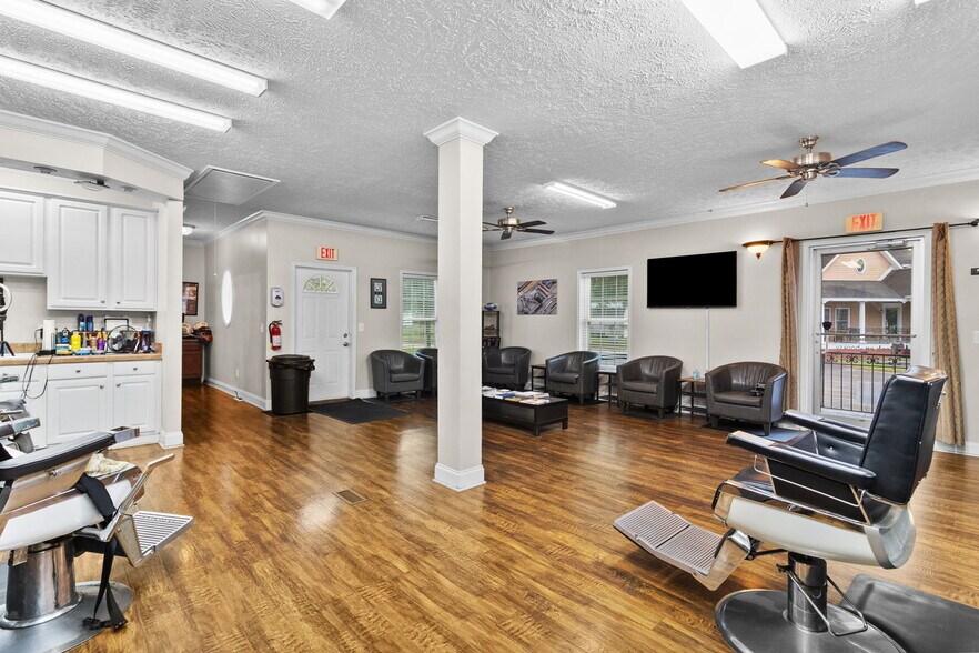 More Photos Of , Laurinburg Office For Sale