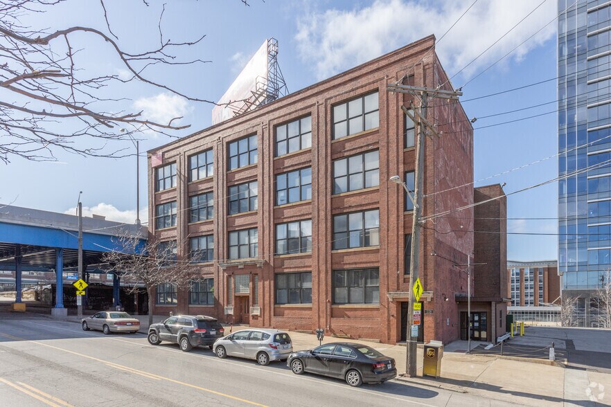 Primary Photo Of 1138 W 9th St, Cleveland Office For Sale