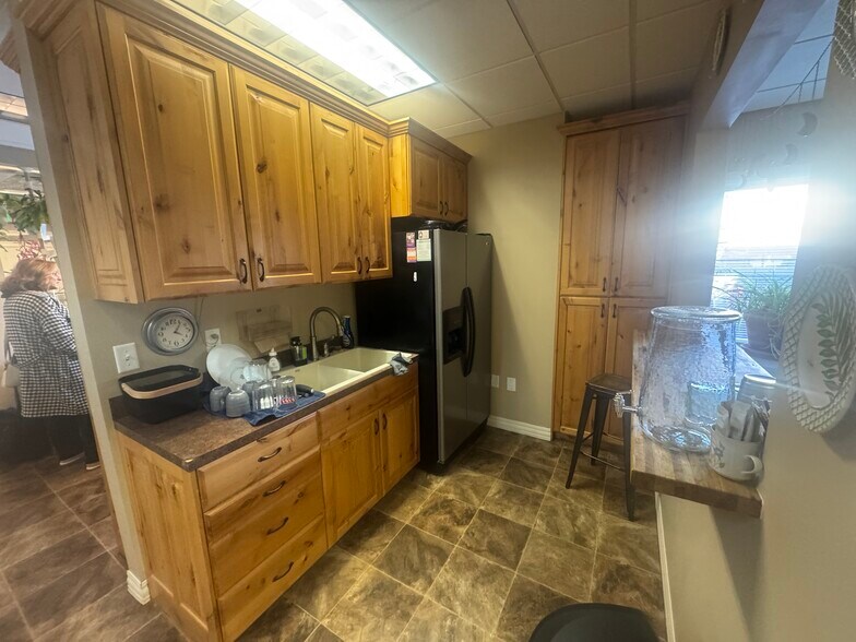 More Photos Of 5107 S 900 E, Murray Medical For Lease