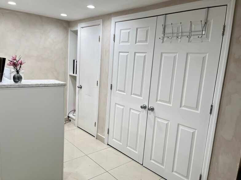 More Photos Of 1771 Ocean Ave, Brooklyn Specialty For Lease