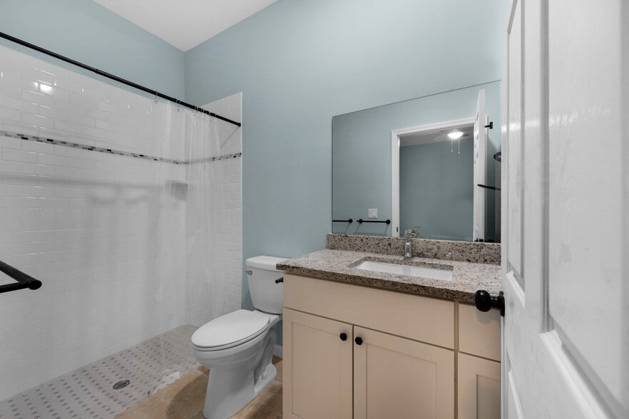 More Photos Of 401 18th St, Vero Beach Apartments For Sale