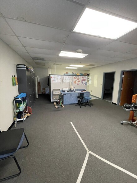 More Photos Of 65 Thomas Johnson Dr, Frederick Medical For Sale