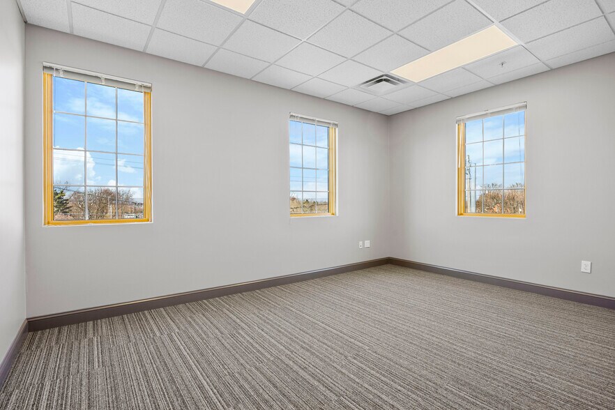 More Photos Of 399 Albany Shaker Rd, Loudonville Freestanding For Lease