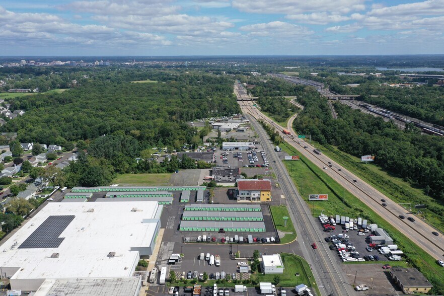 935 Old Lincoln Hwy, Morrisville, PA 19067 Land