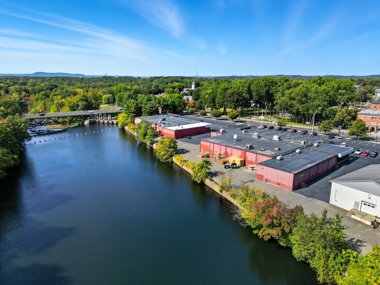 More Photos Of 52 East St, Ludlow General Retail For Lease