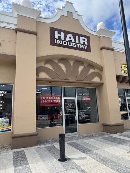 Primary Photo Of 2000 Harrison St, Hollywood Unknown For Lease