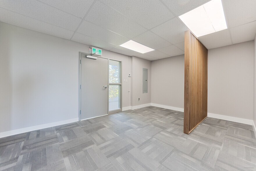 More Photos Of 11957 80 Av, Delta Apartments For Sale