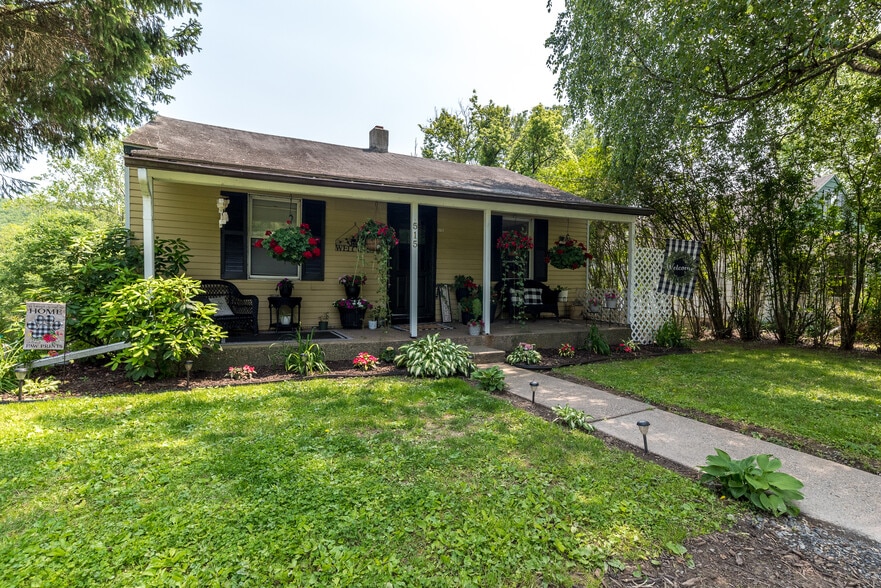 More Photos Of 465 Royal Manor Rd, Easton Manufactured Housing Mobile Home Park For Sale