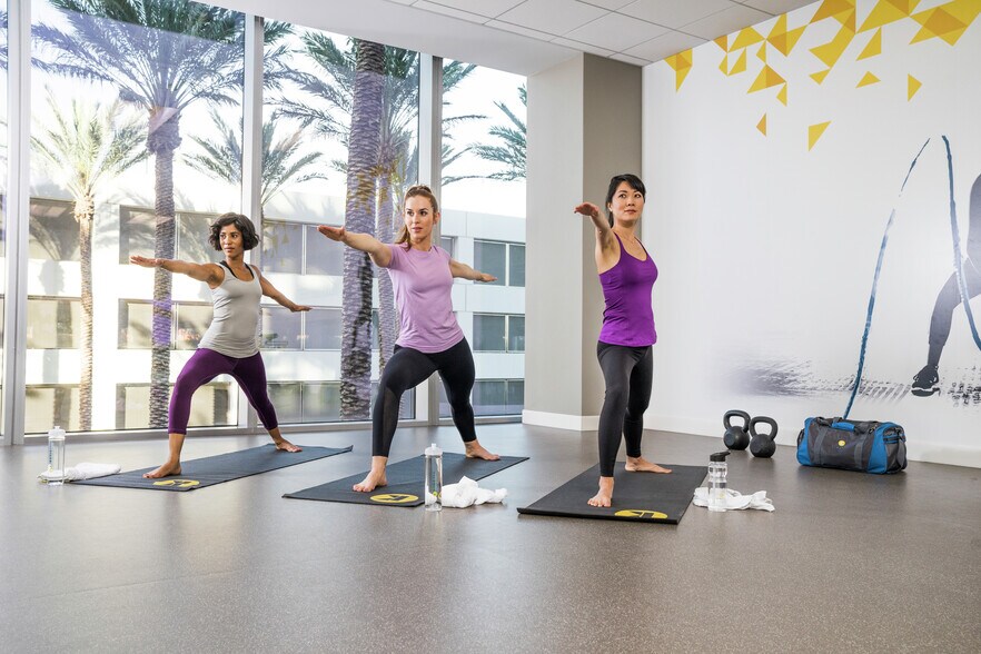 More Photos Of 400 Spectrum Center Dr, Irvine Office For Lease