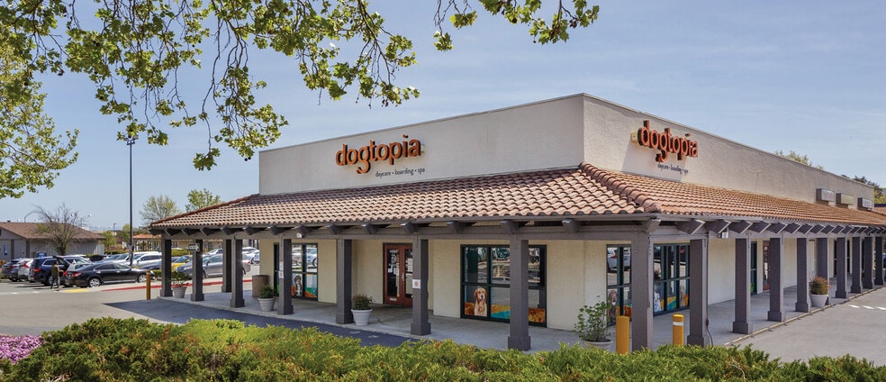 More Photos Of 7980-8000 Amador Valley Blvd, Dublin Unknown For Lease