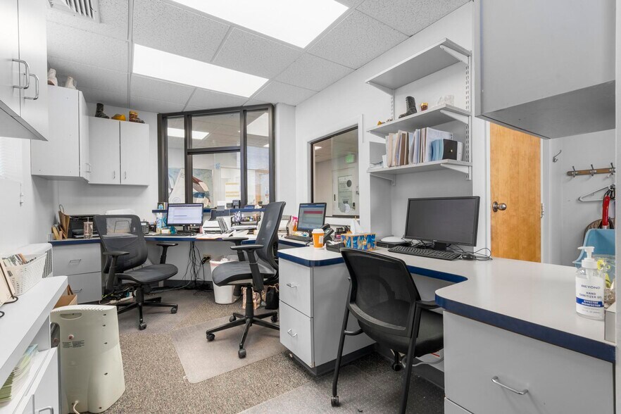 More Photos Of 385 Main St, West Haven Medical For Sale