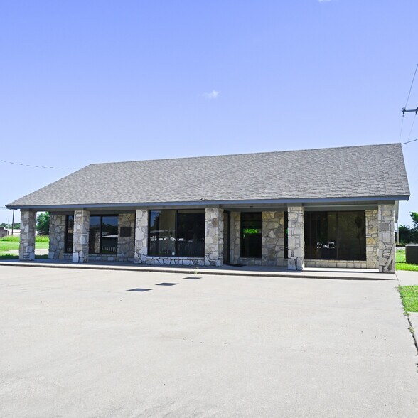 Primary Photo Of 117 Gordon Rd, Mingus Bank For Lease