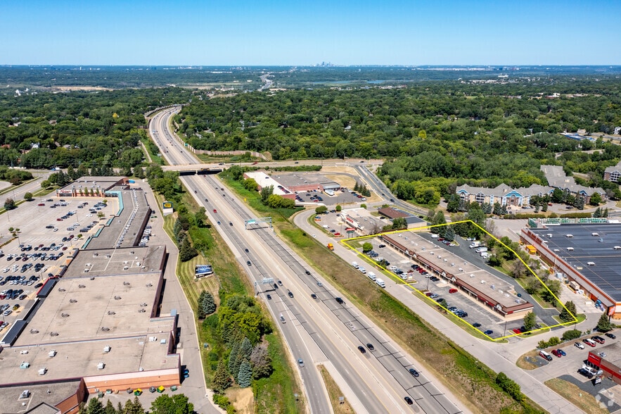 More Photos Of 14001-14033 Grand Ave, Burnsville Unknown For Lease