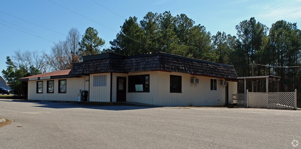 More Photos Of 613 W Gannon Ave, Zebulon Restaurant For Sale