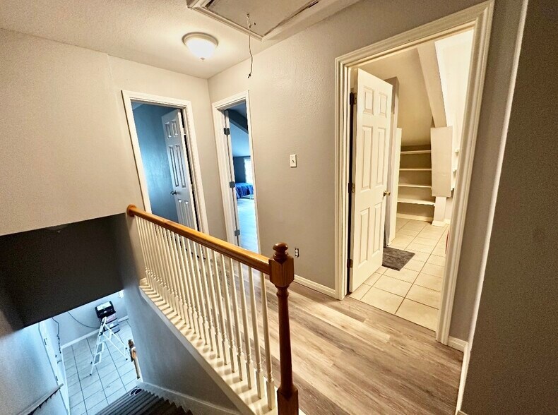 More Photos Of 5205 Hudson Bend Rd, Austin Light Manufacturing For Sale