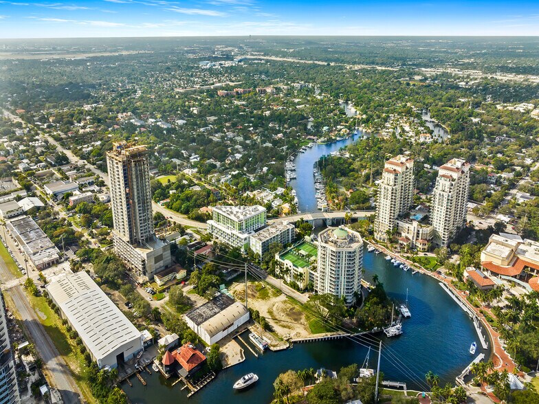 More Photos Of 201-207 SW 5th St, Fort Lauderdale Light Manufacturing For Lease