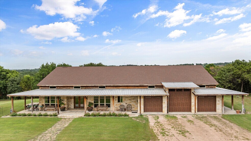 More Photos Of 1904 Floyd Rd, Weatherford Specialty For Sale