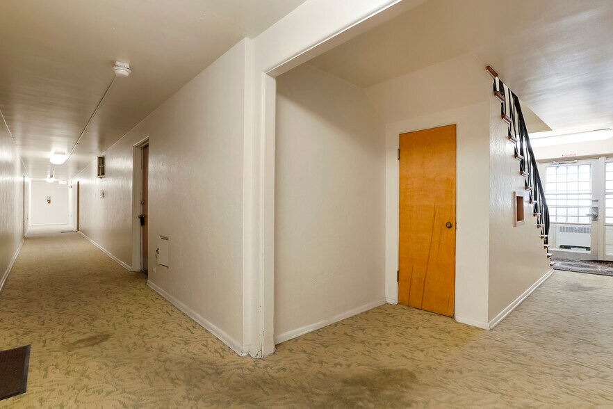 More Photos Of 1550 Pennsylvania St, Denver Apartments For Sale