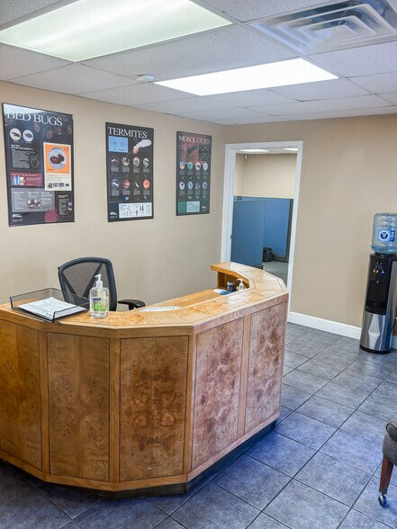 More Photos Of 338 Breesport St, San Antonio Service For Lease