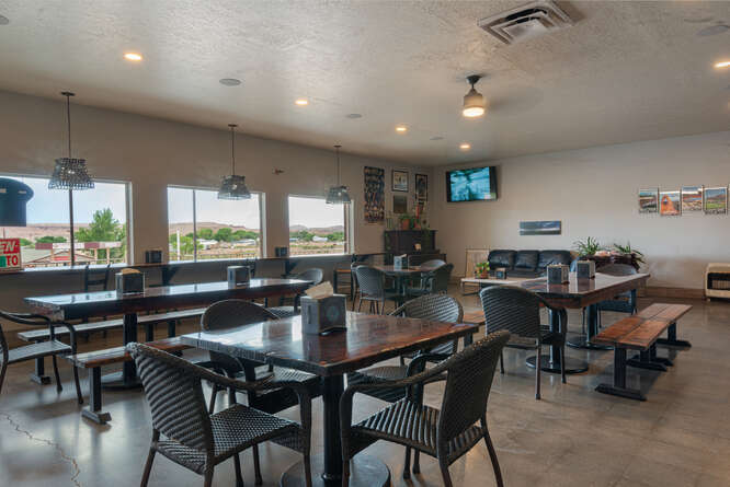 More Photos Of 20N UT-95, Hanksville Restaurant For Sale