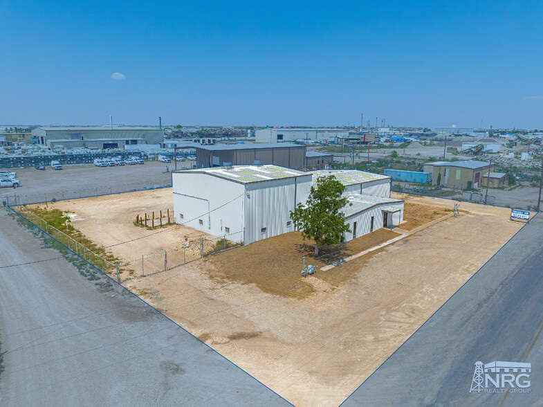 More Photos Of 11008 West County Road 128, Odessa Manufacturing For Lease