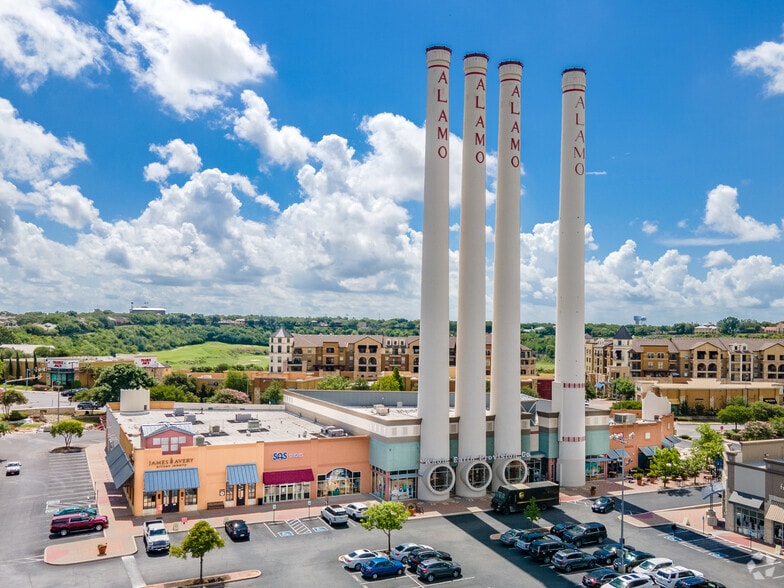 More Photos Of 255-1 E Basse Rd, San Antonio Unknown For Lease