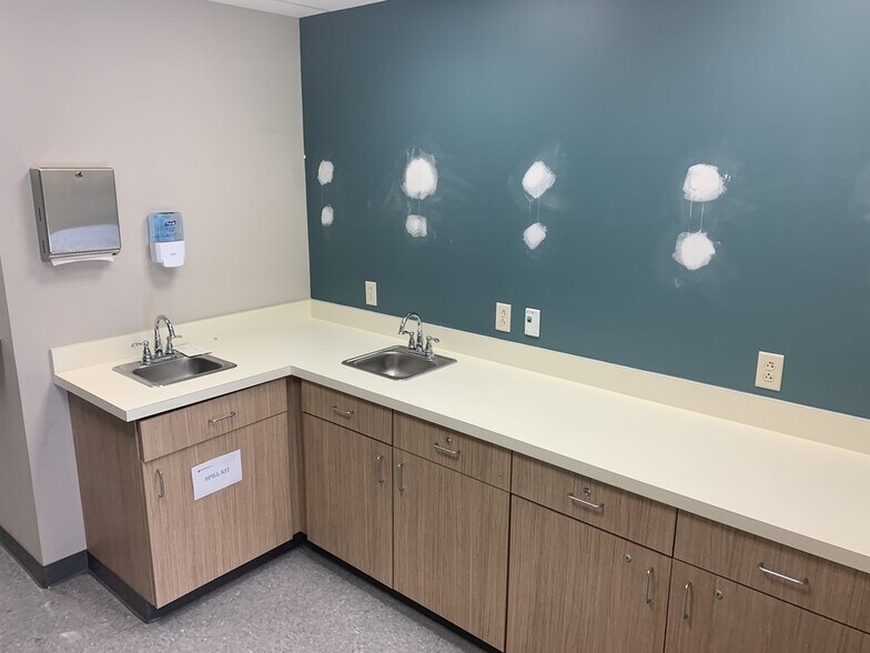 More Photos Of 4350 State Route 128, Cleves Unknown For Lease