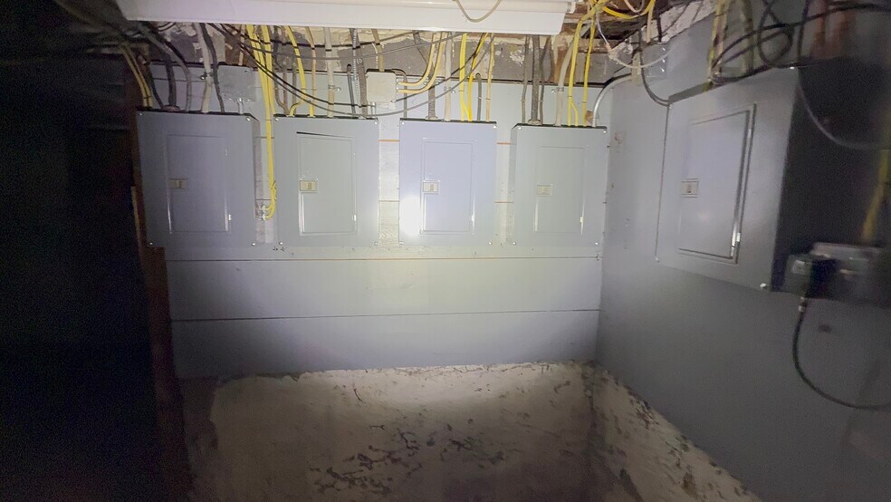 More Photos Of 412 Adams Ave, Endicott Apartments For Sale