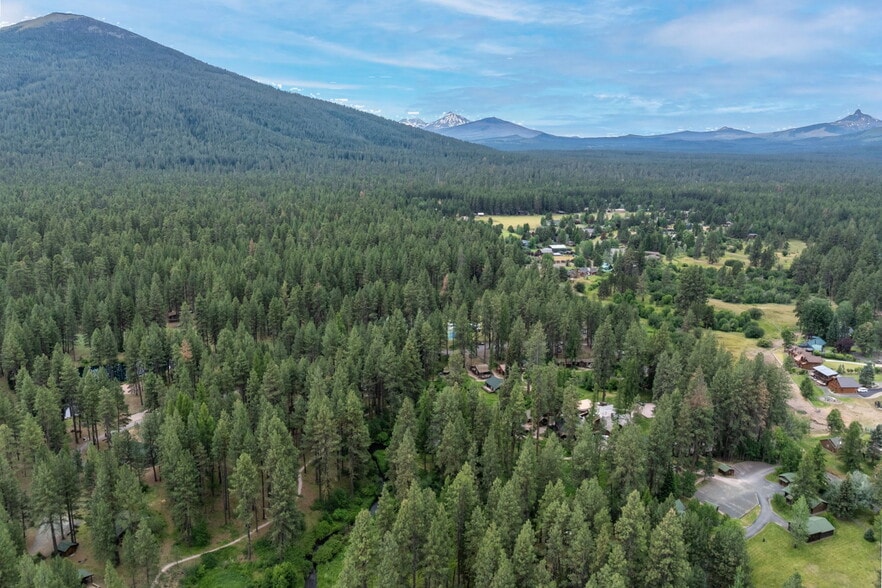 More Photos Of 13375 SW Forest Service Rd, Camp Sherman Hotel For Sale