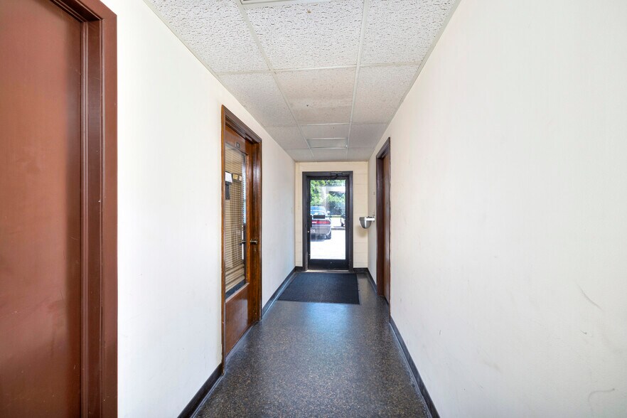 More Photos Of 410 W Liberty St, Sumter Office Residential For Sale