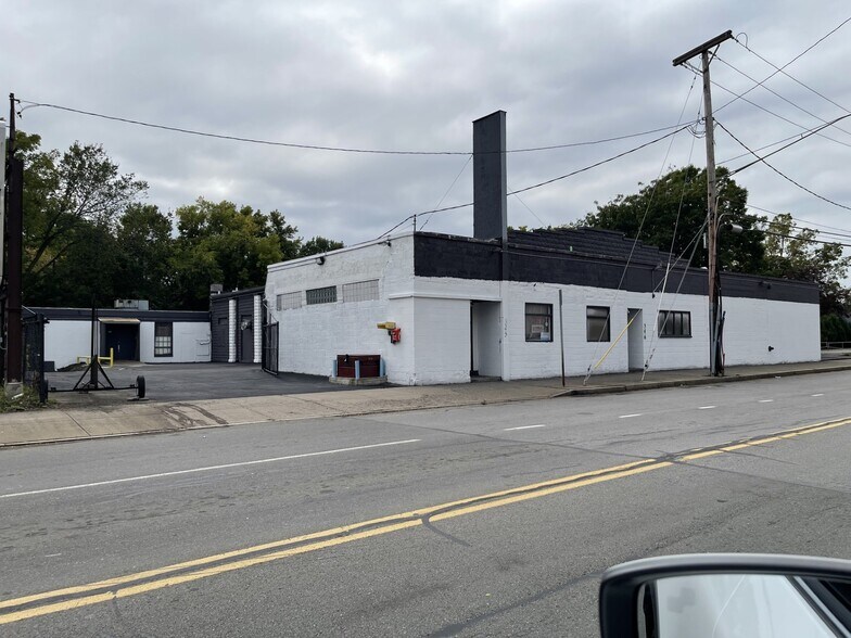 More Photos Of 545 West Ave, Rochester Warehouse For Sale