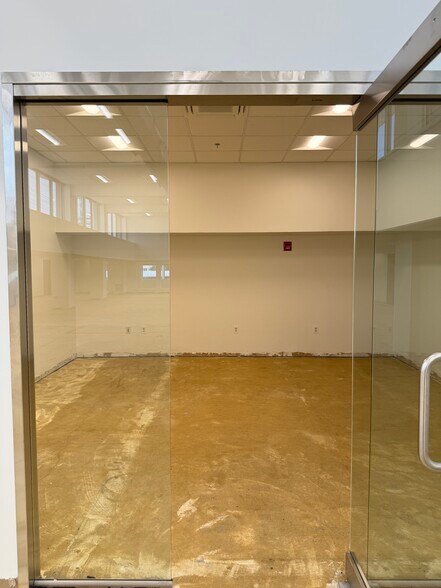 More Photos Of 116 Chestnut St, Red Bank Office For Lease