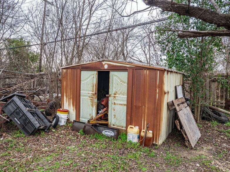 More Photos Of 201 S Highway 183, Leander Flex For Sale