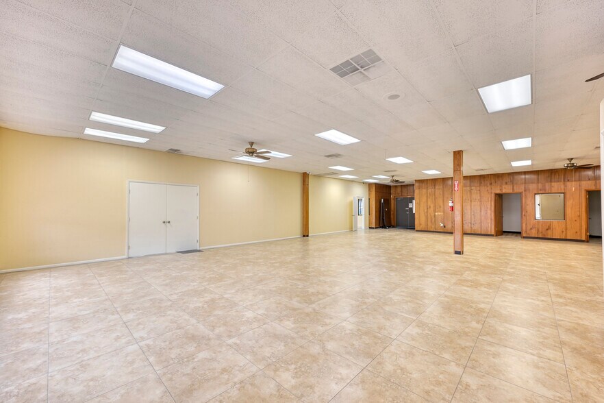 More Photos Of 5858 St Augustine Rd, Jacksonville Freestanding For Lease