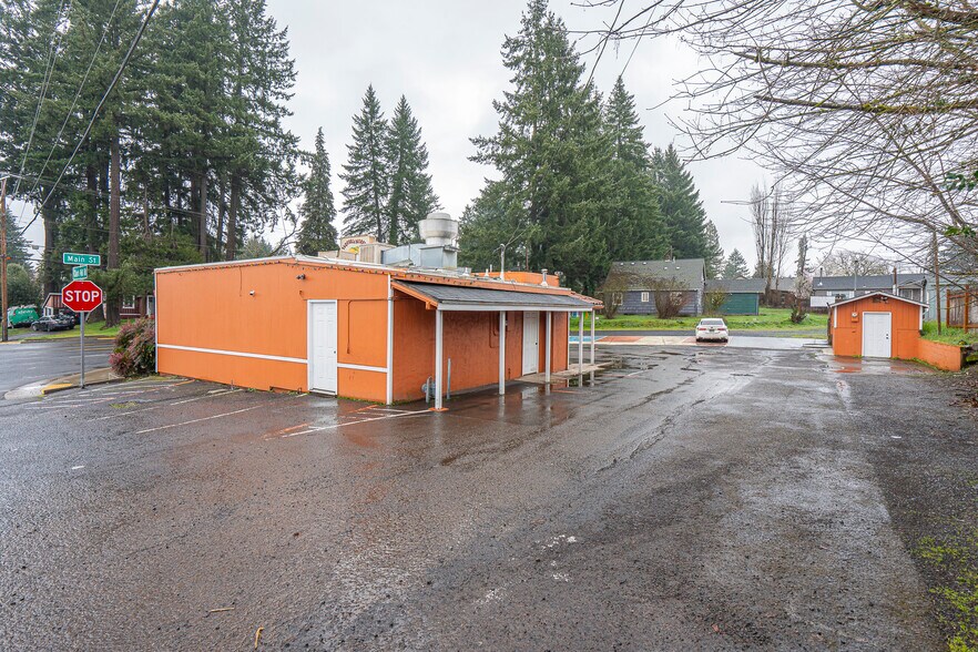 More Photos Of 3103 Highway 20, Sweet Home Restaurant For Sale