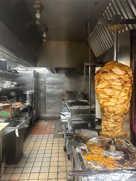 More Photos Of 30843 Plymouth Rd, Livonia Restaurant For Lease