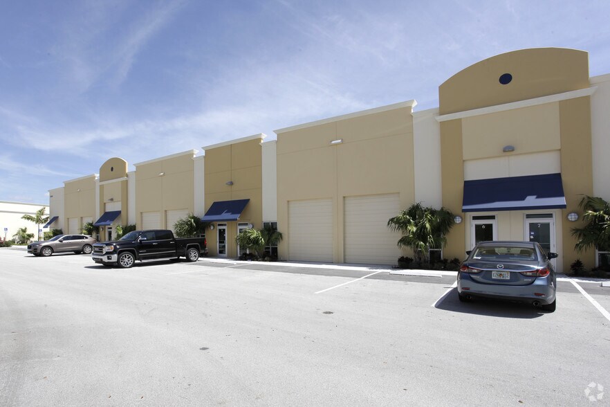 More Photos Of 10384 W State Road 84, Davie Warehouse For Lease