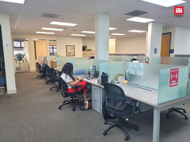 More Photos Of 1045 W Huntington Dr, Arcadia Bank For Lease