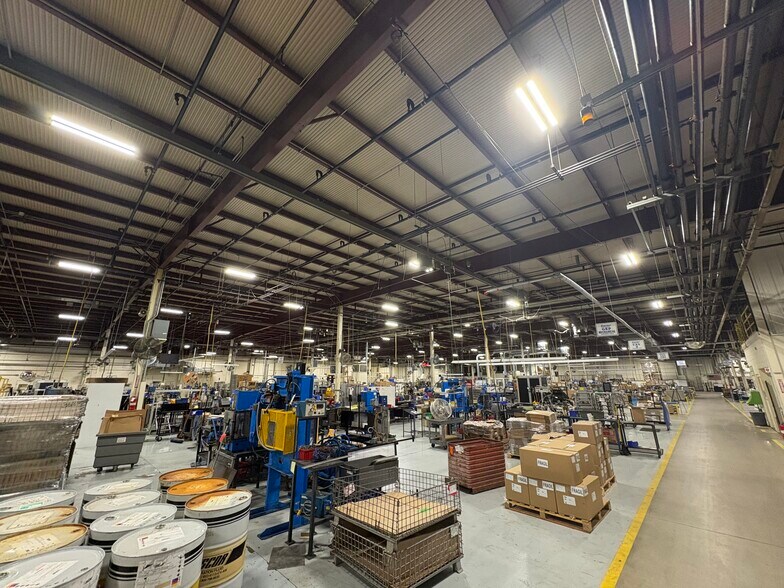 More Photos Of 101 E Industrial Blvd, Logansport Manufacturing For Sale