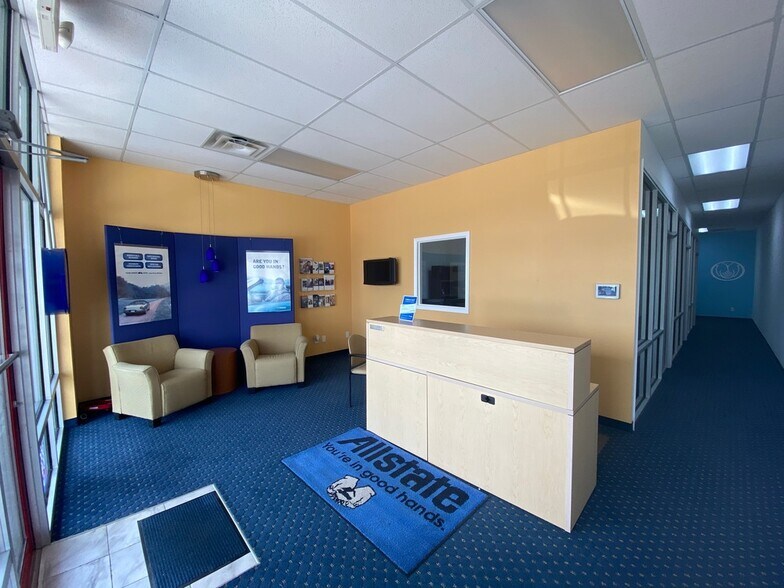 More Photos Of 8028 S Emerson Ave, Indianapolis Storefront For Lease