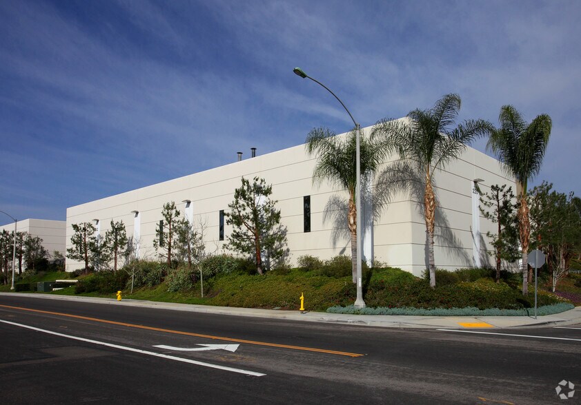 More Photos Of 220 Crouse Dr, Corona Warehouse For Lease