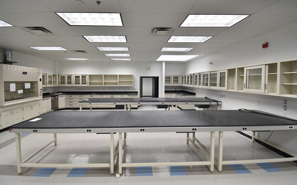 More Photos Of 144 North Rd, Sudbury Unknown For Lease