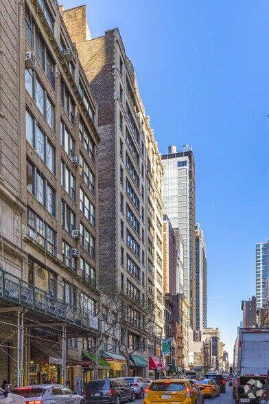 More Photos Of 145 W 28th St, New York Office For Lease