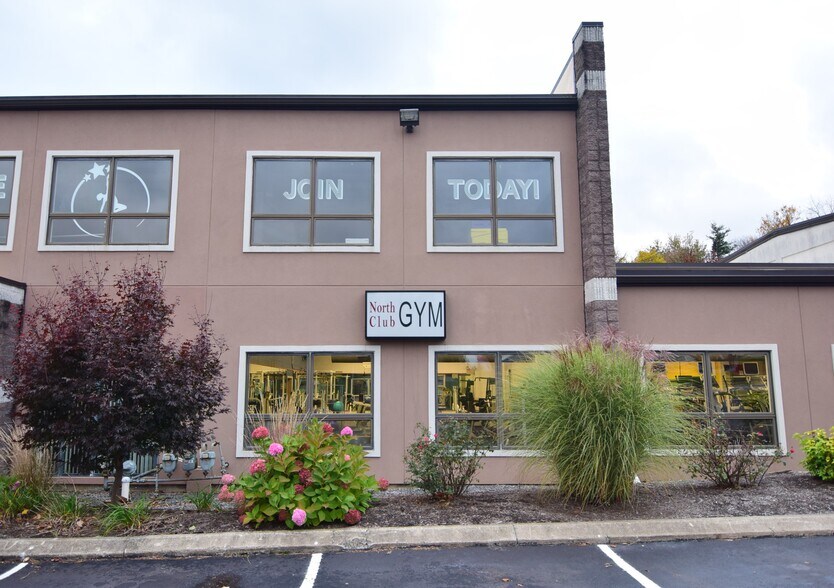 More Photos Of 1510-1520 Martin St, State College Sports And Entertainment For Lease